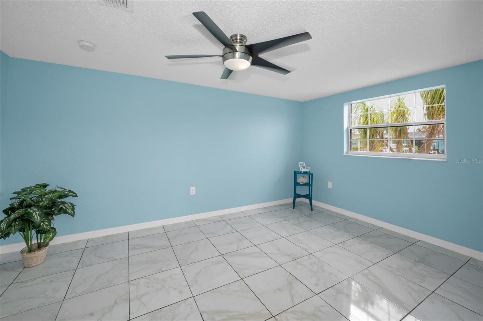 Listing photo id 22 for 13232 Carol Drive