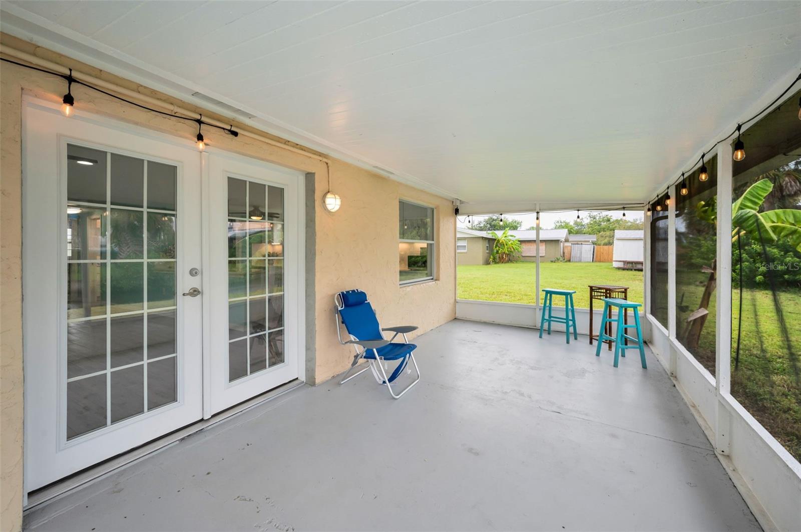 Listing photo id 31 for 13232 Carol Drive