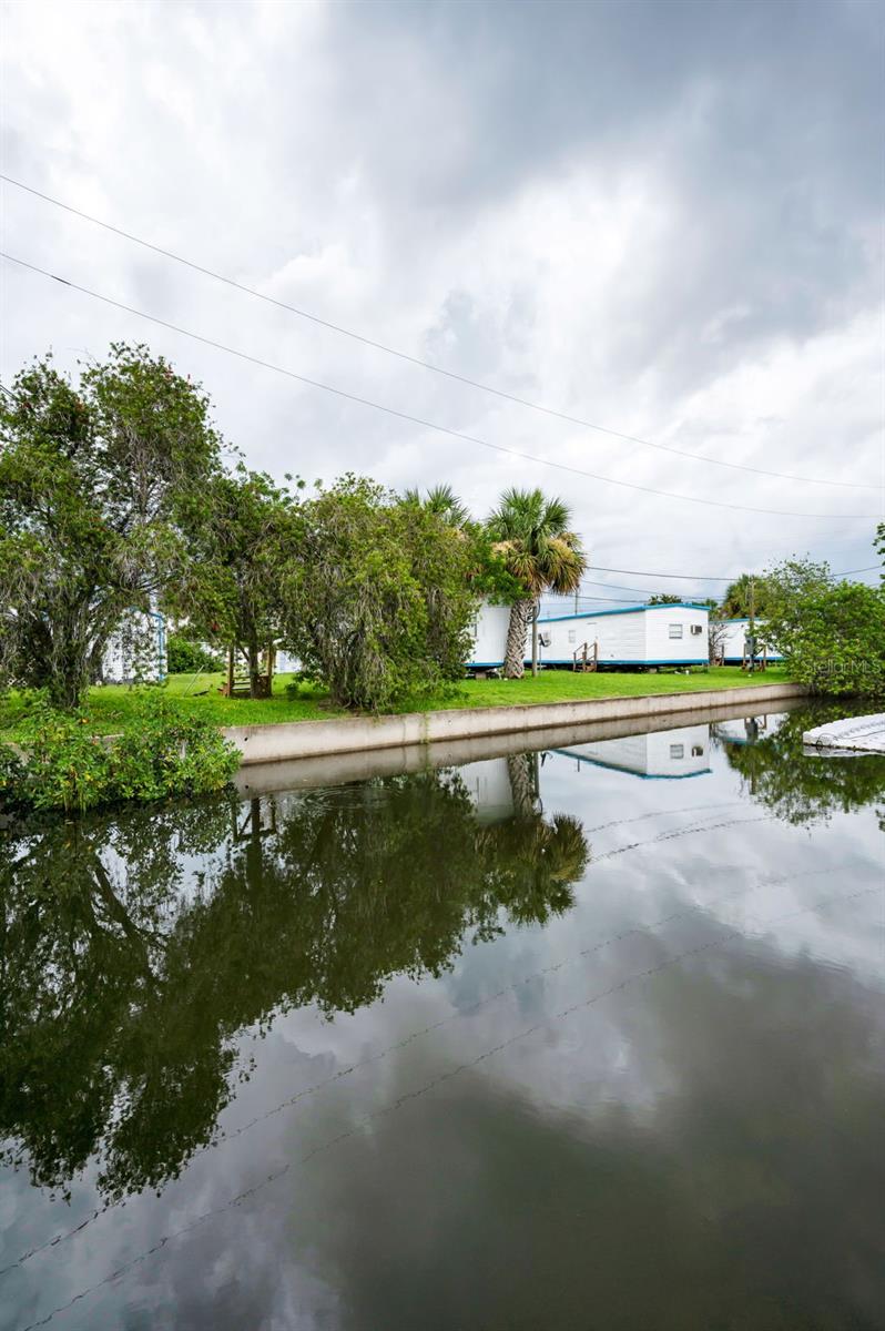 Listing photo id 37 for 13232 Carol Drive