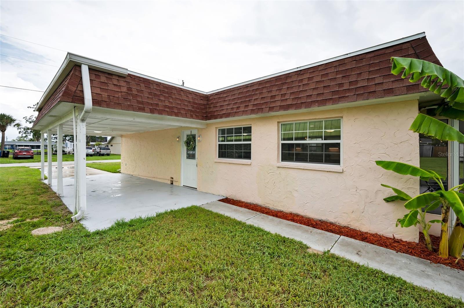 Listing photo id 41 for 13232 Carol Drive