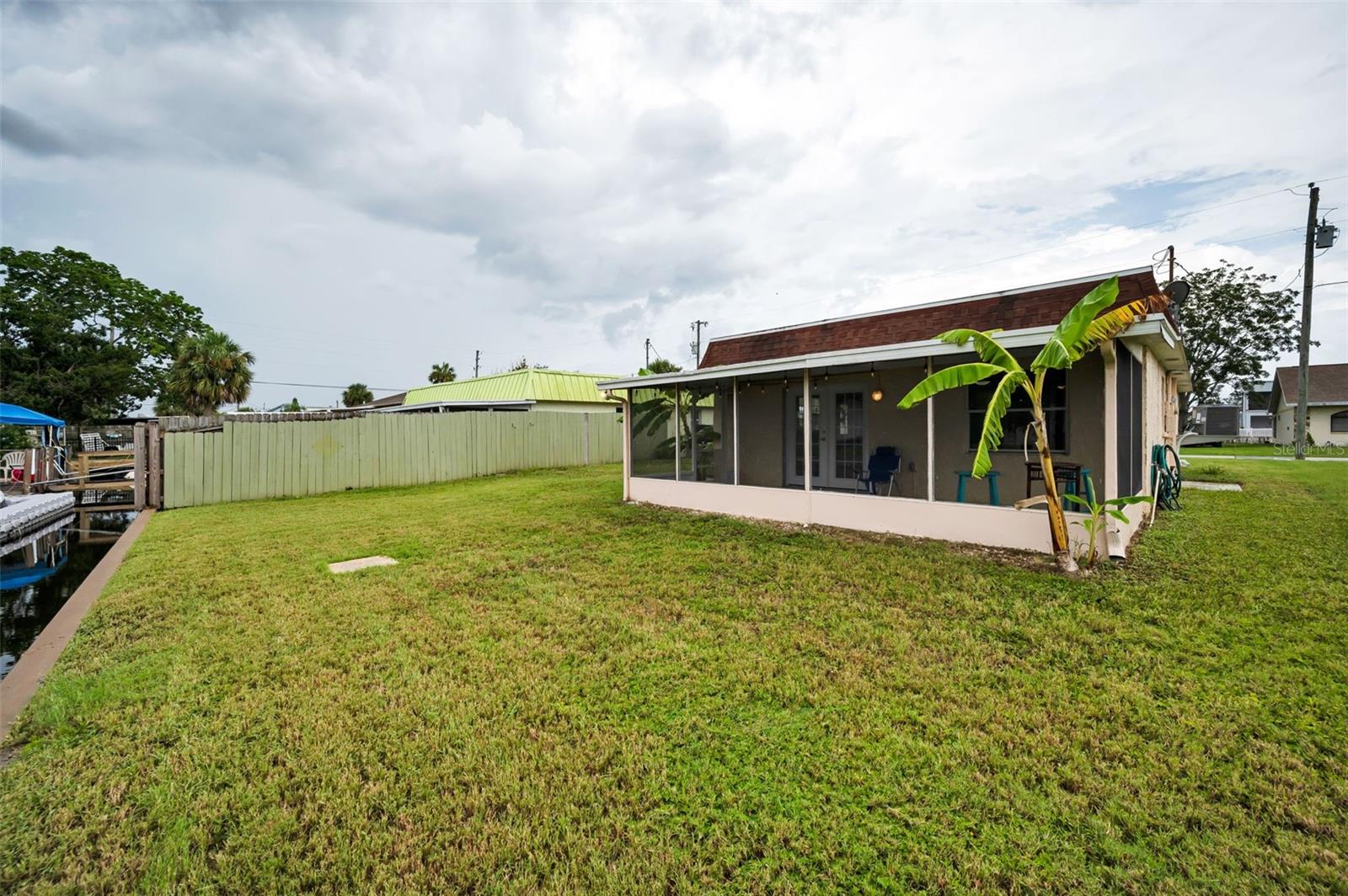 Listing photo id 44 for 13232 Carol Drive
