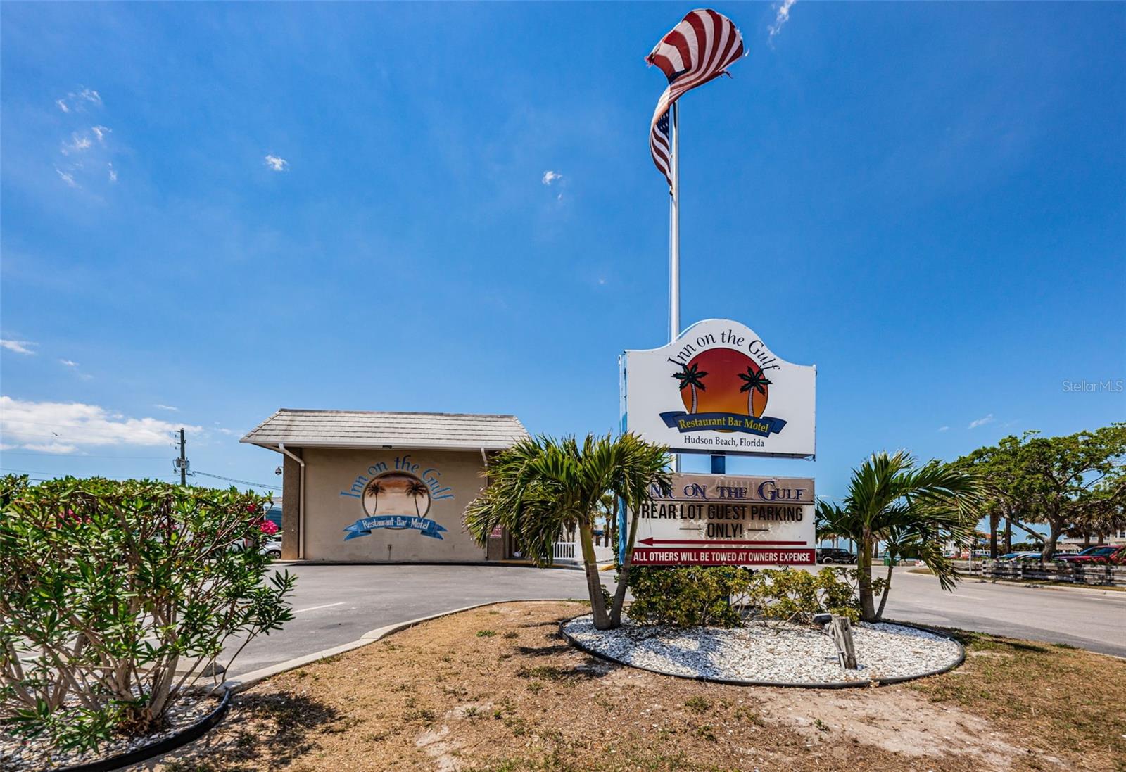 Listing photo id 52 for 13232 Carol Drive