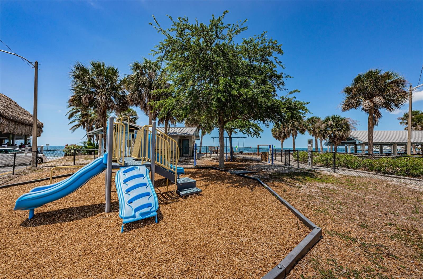 Listing photo id 61 for 13232 Carol Drive