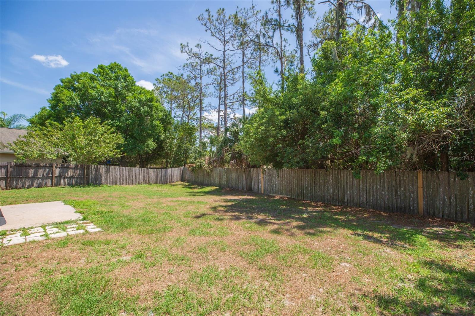 Image 19 of 20 For 4550 Roundview Court