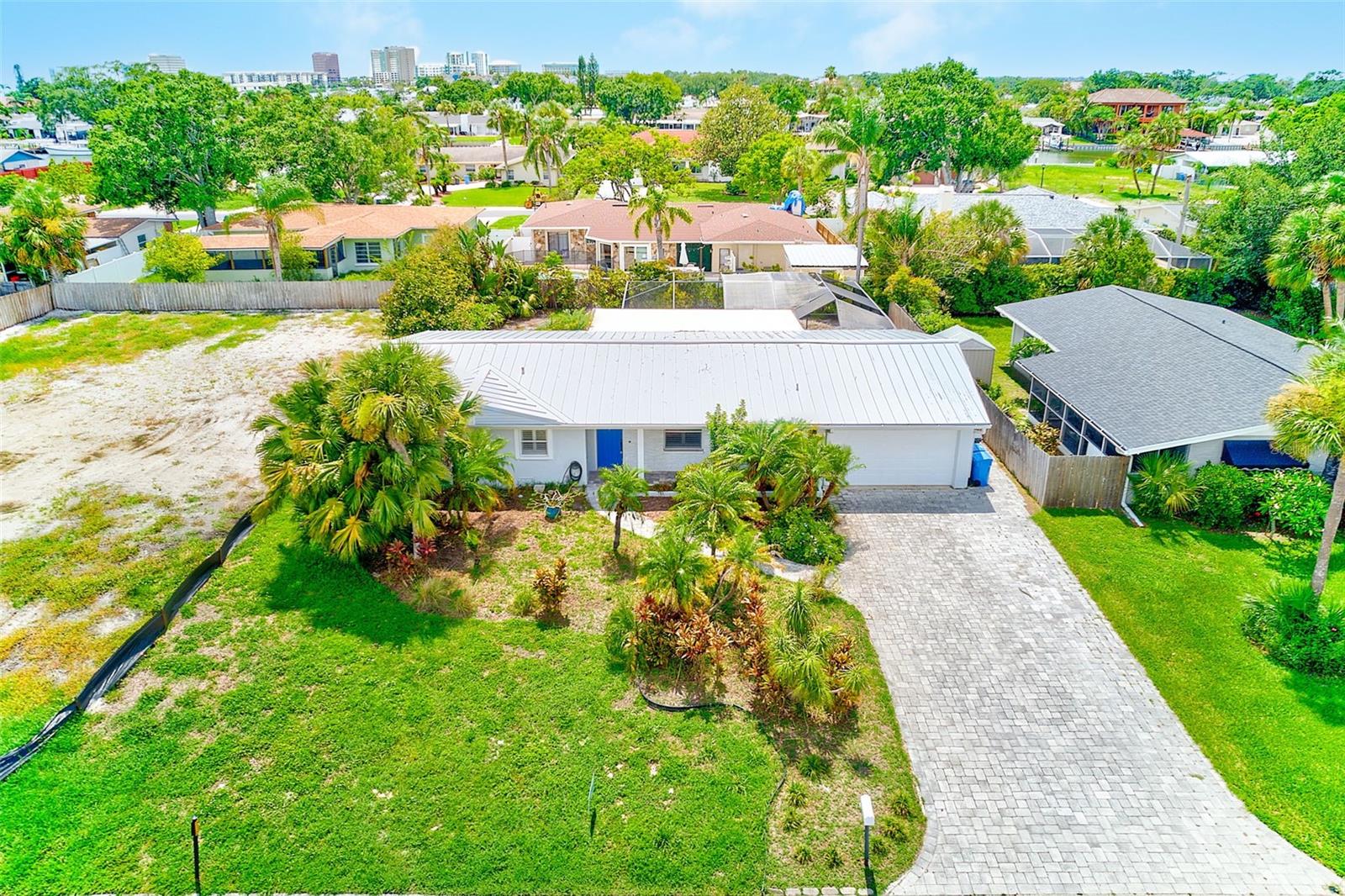 Details for 3928 Eden Roc Circle, TAMPA, FL 33634
