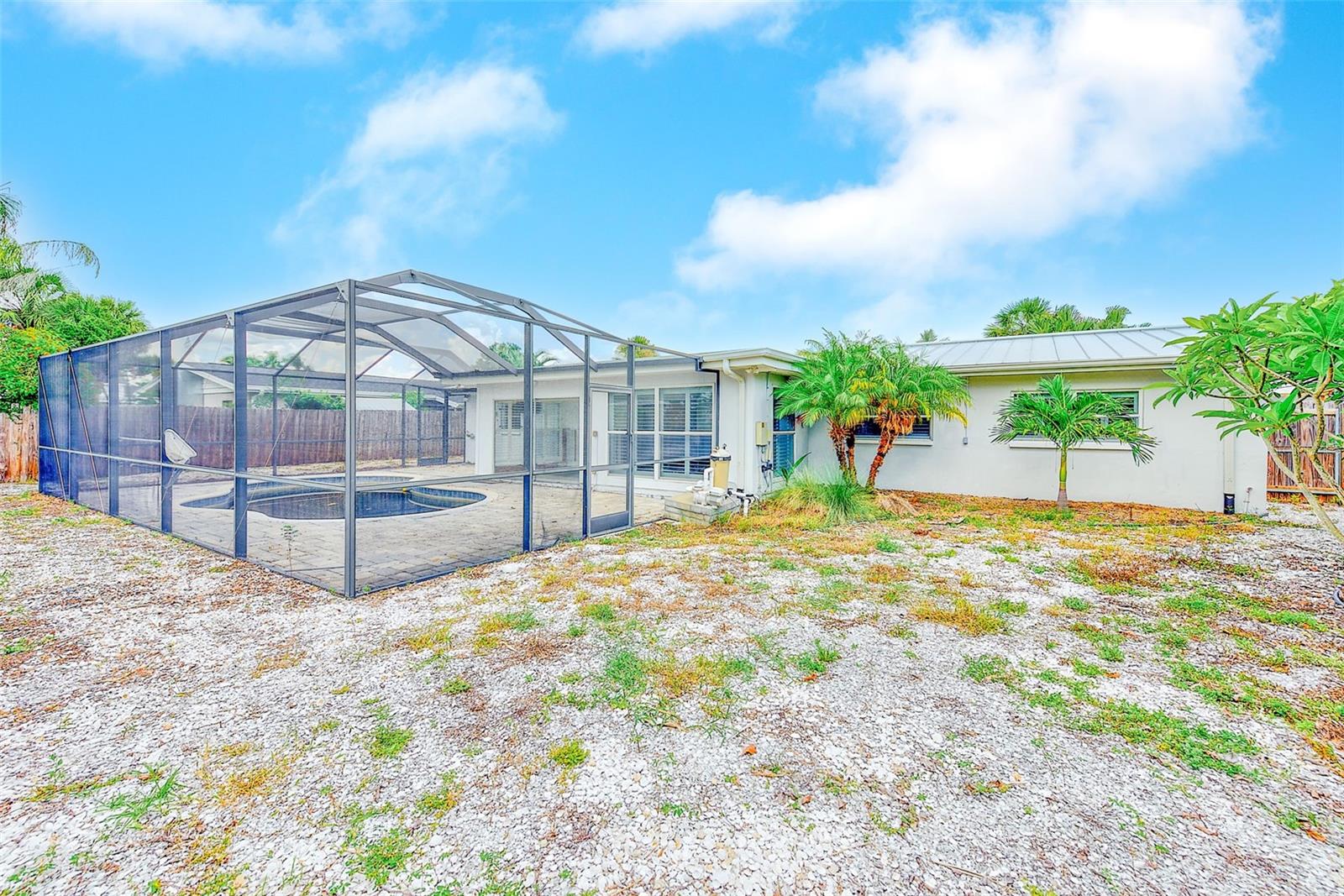 Image 14 of 22 For 3928 Eden Roc Circle