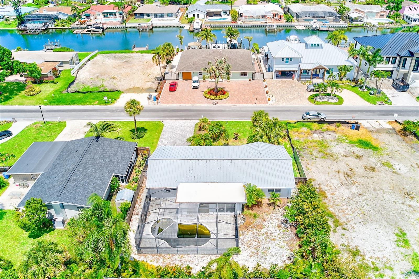 Image 19 of 22 For 3928 Eden Roc Circle
