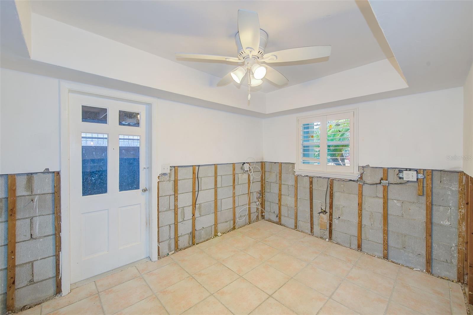 Image 6 of 22 For 3928 Eden Roc Circle