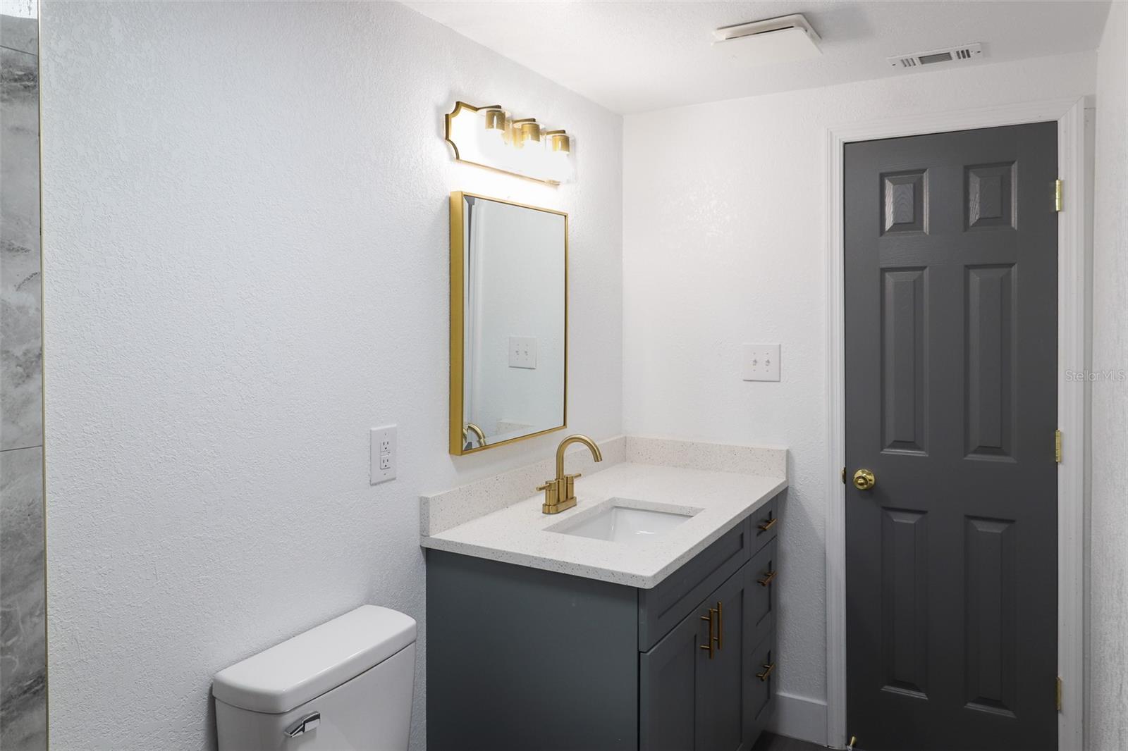 Image 14 of 26 For 4823 Ashland Drive