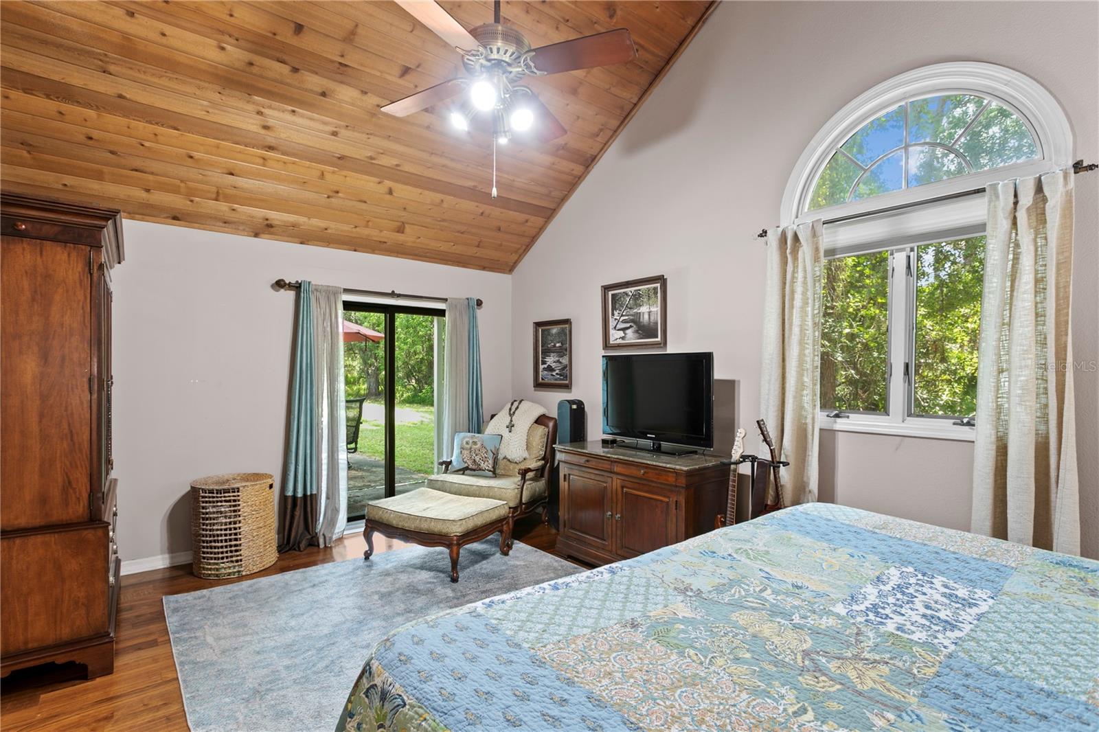 Image 17 of 98 For 12534 Bronco Drive