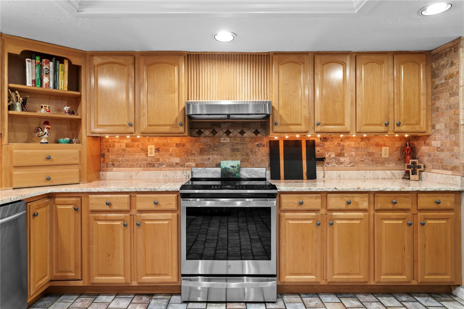 Image 36 of 98 For 12534 Bronco Drive