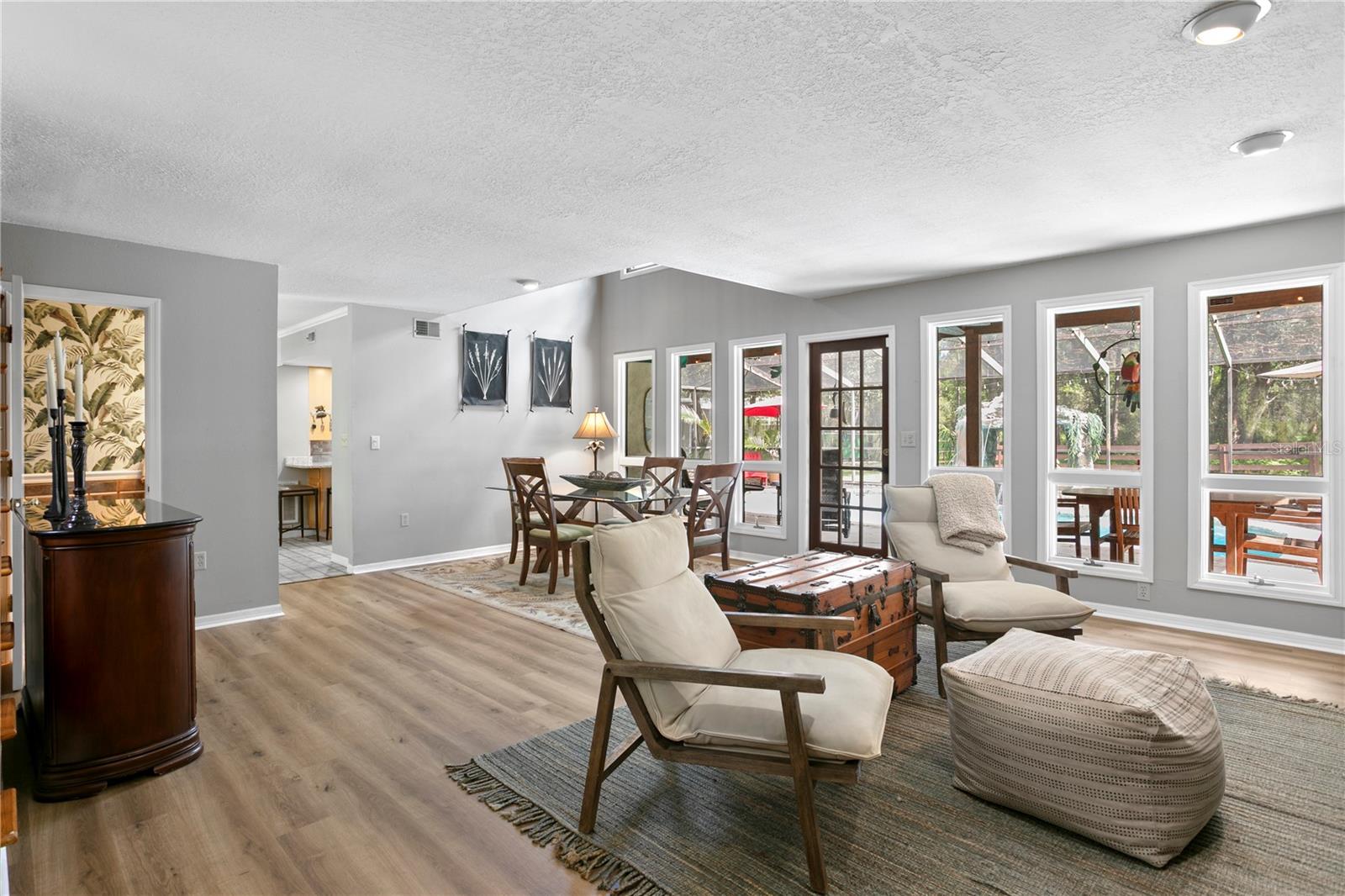 Image 9 of 98 For 12534 Bronco Drive