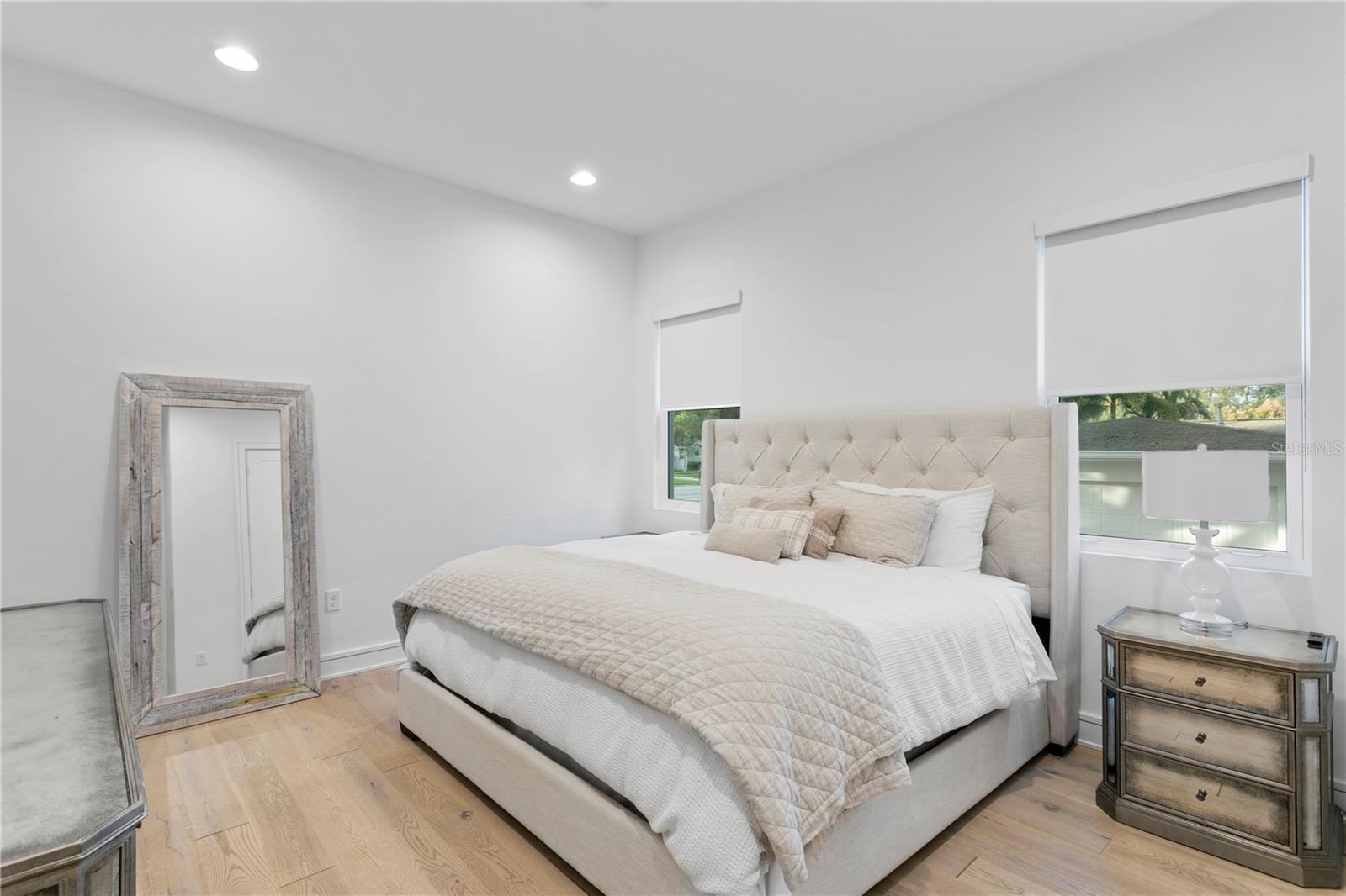 Listing photo id 9 for 503 Davis Boulevard