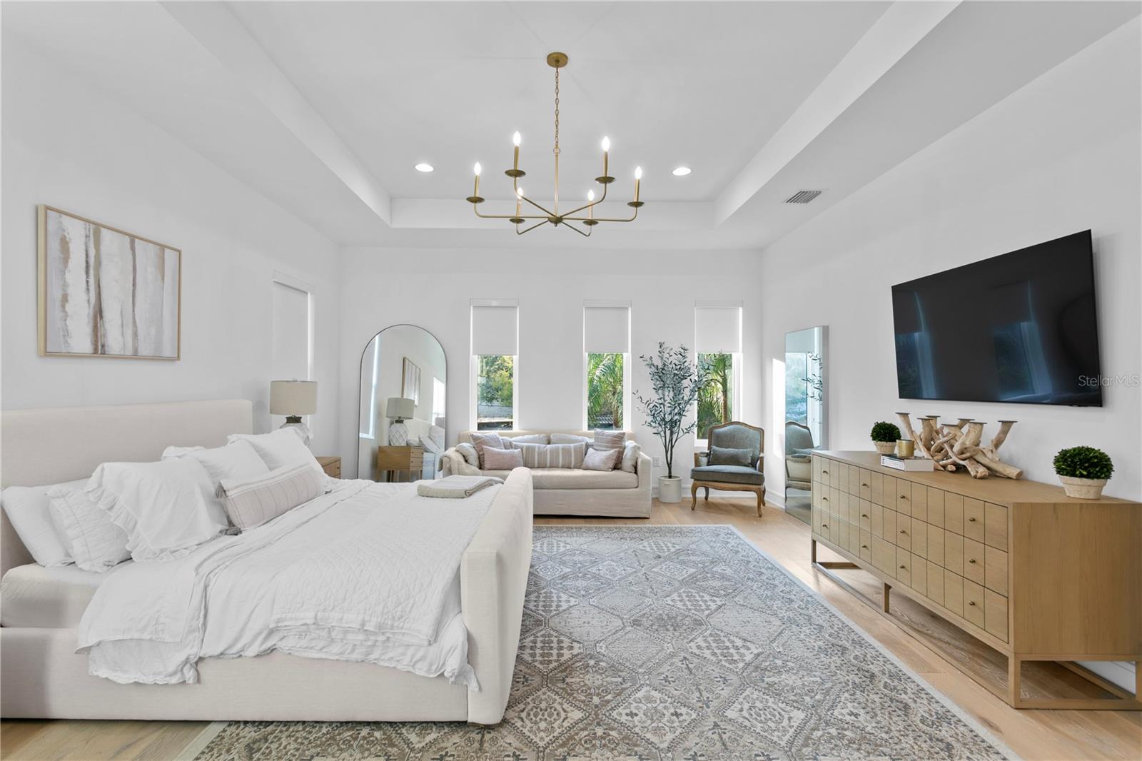 Listing photo id 12 for 503 Davis Boulevard