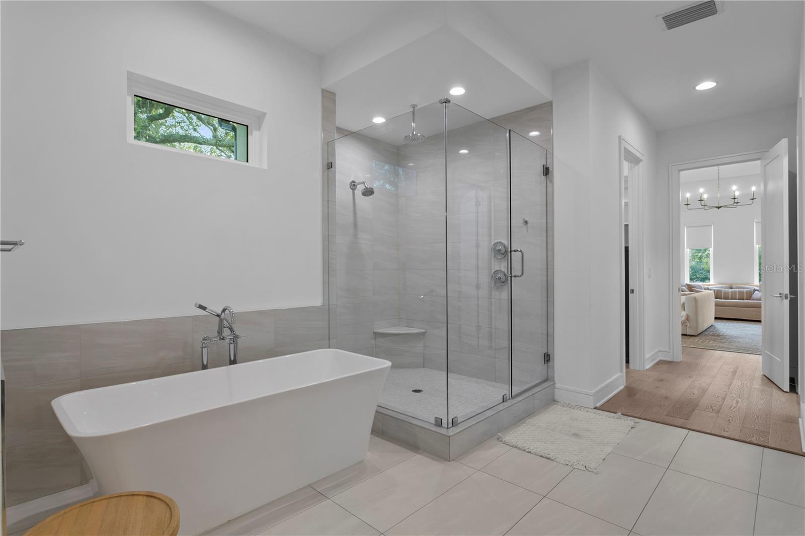Listing photo id 14 for 503 Davis Boulevard