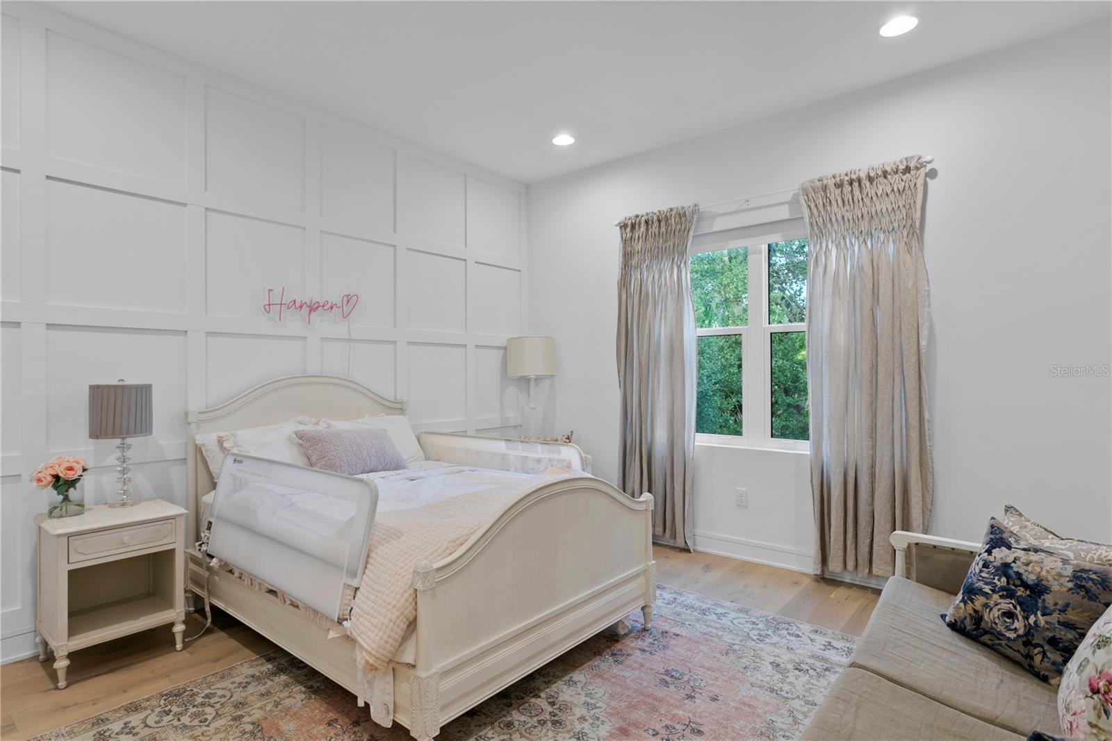 Listing photo id 16 for 503 Davis Boulevard