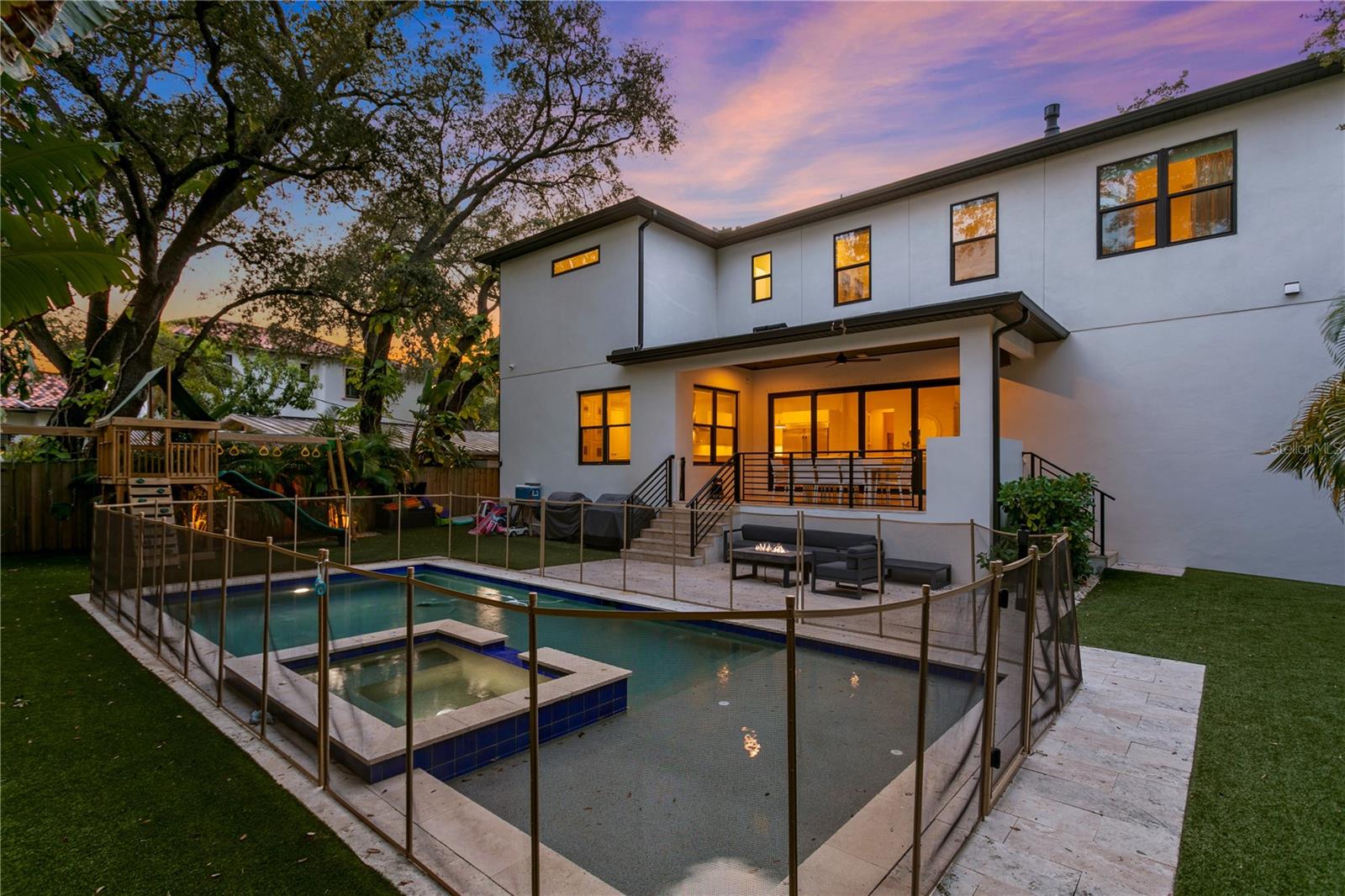 Listing photo id 20 for 503 Davis Boulevard