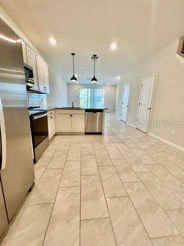 Image 4 of 26 For 31301 Amberview Bend