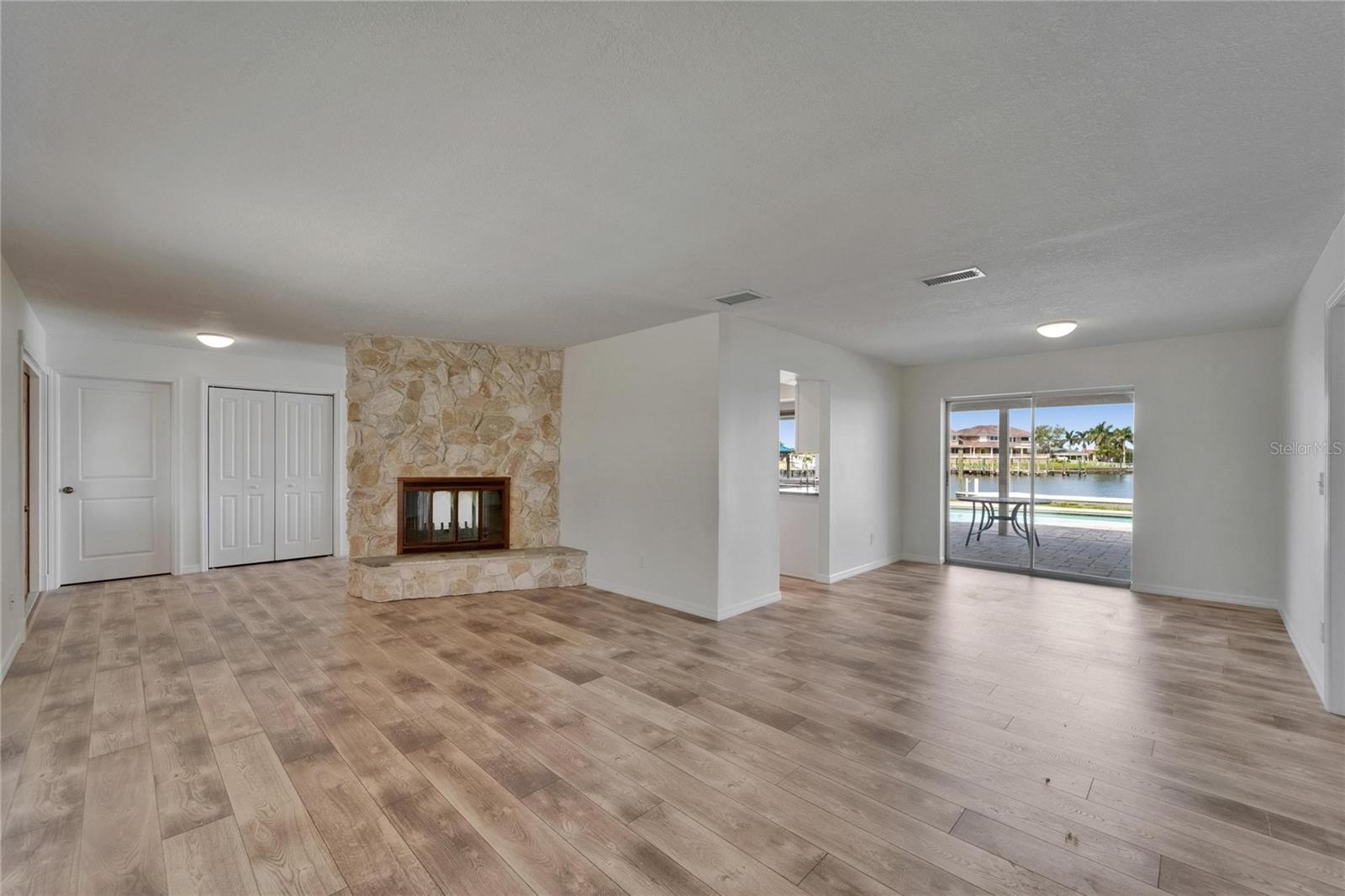 Image 15 of 79 For 6334 Cocoa Lane
