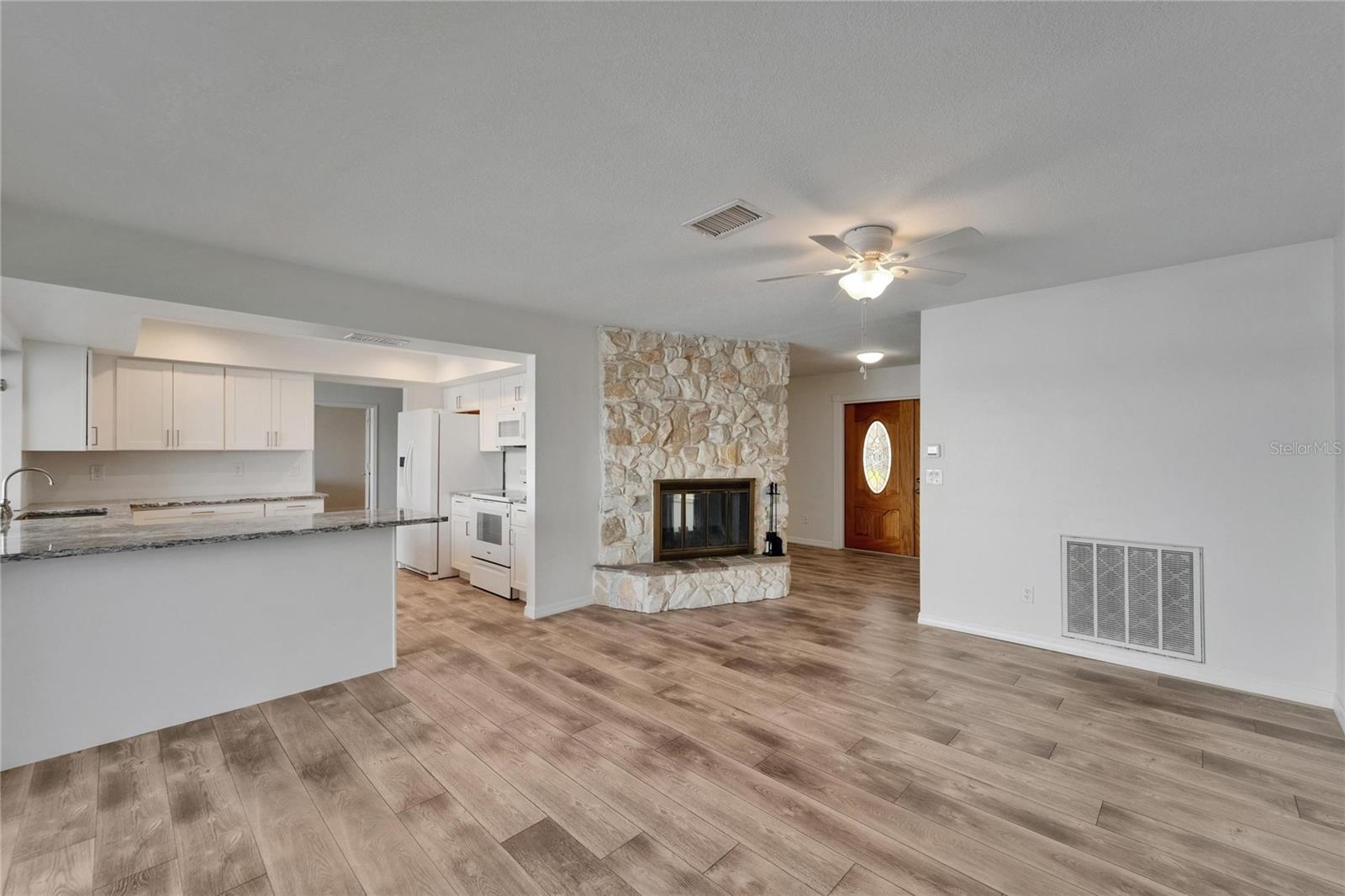 Image 21 of 79 For 6334 Cocoa Lane