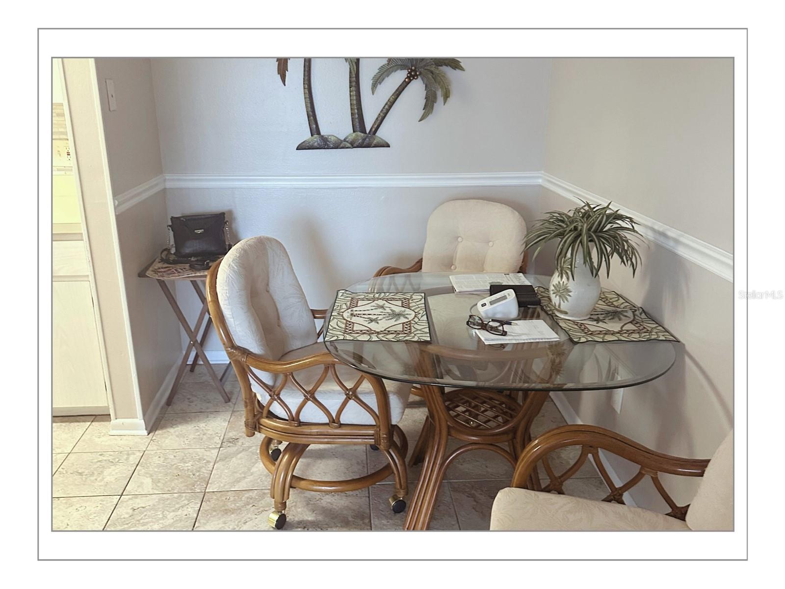 Image 4 of 12 For 5541 Bay Boulevard 303