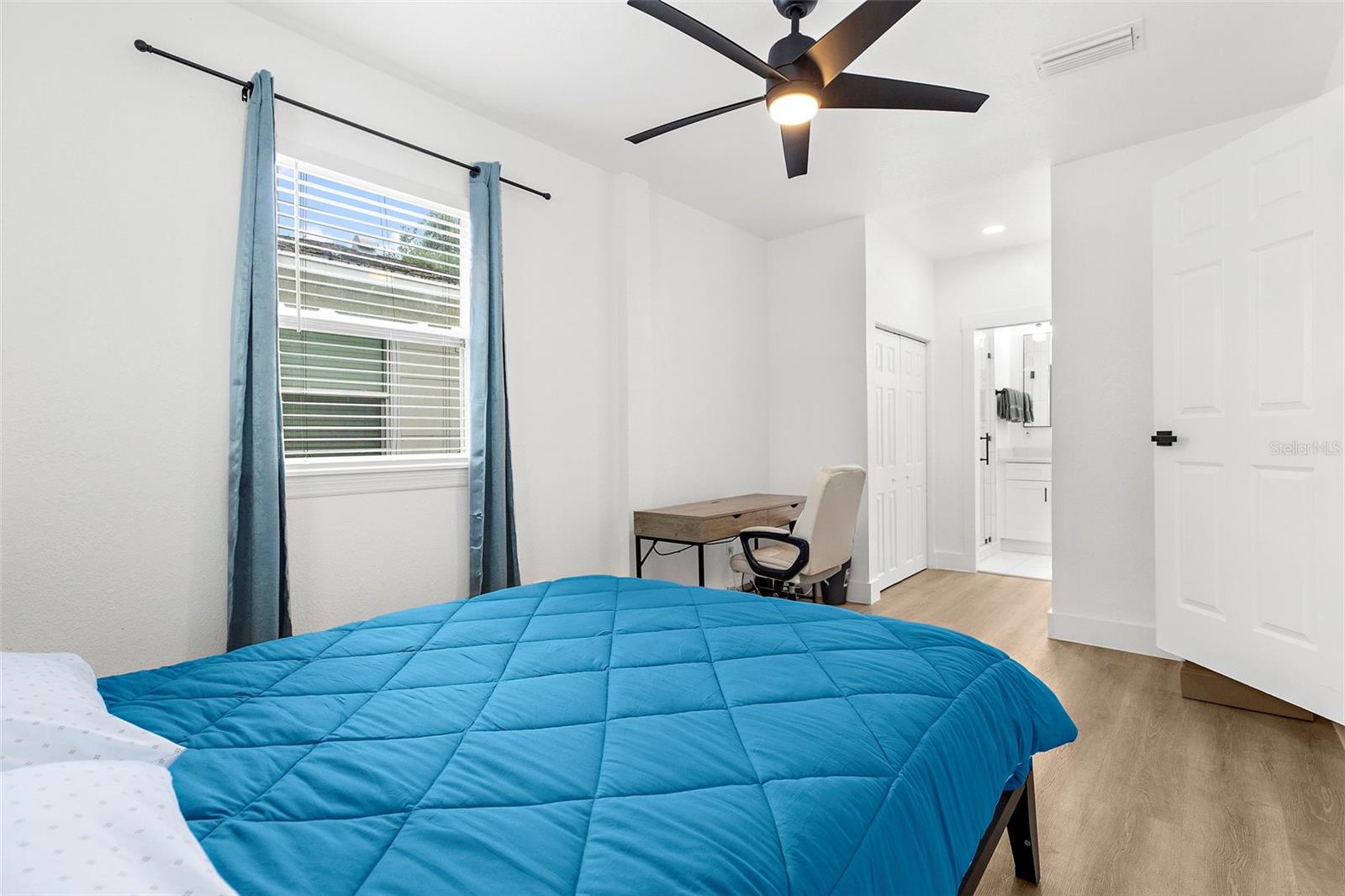 Image 11 of 34 For 1275 Palm Street