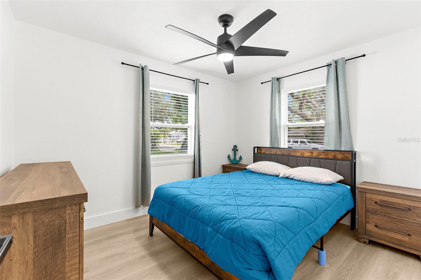 Image 16 of 34 For 1275 Palm Street