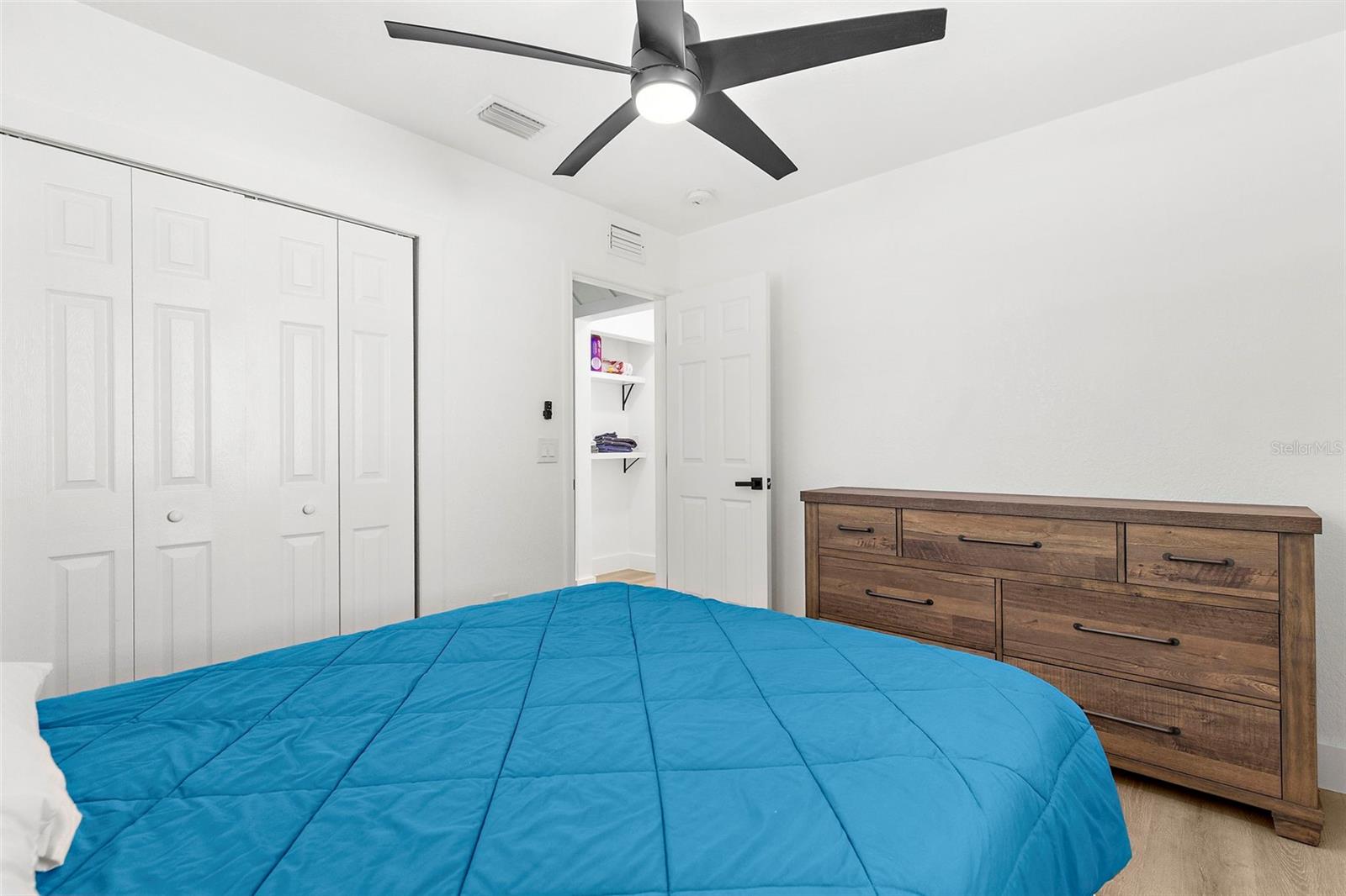Image 17 of 34 For 1275 Palm Street