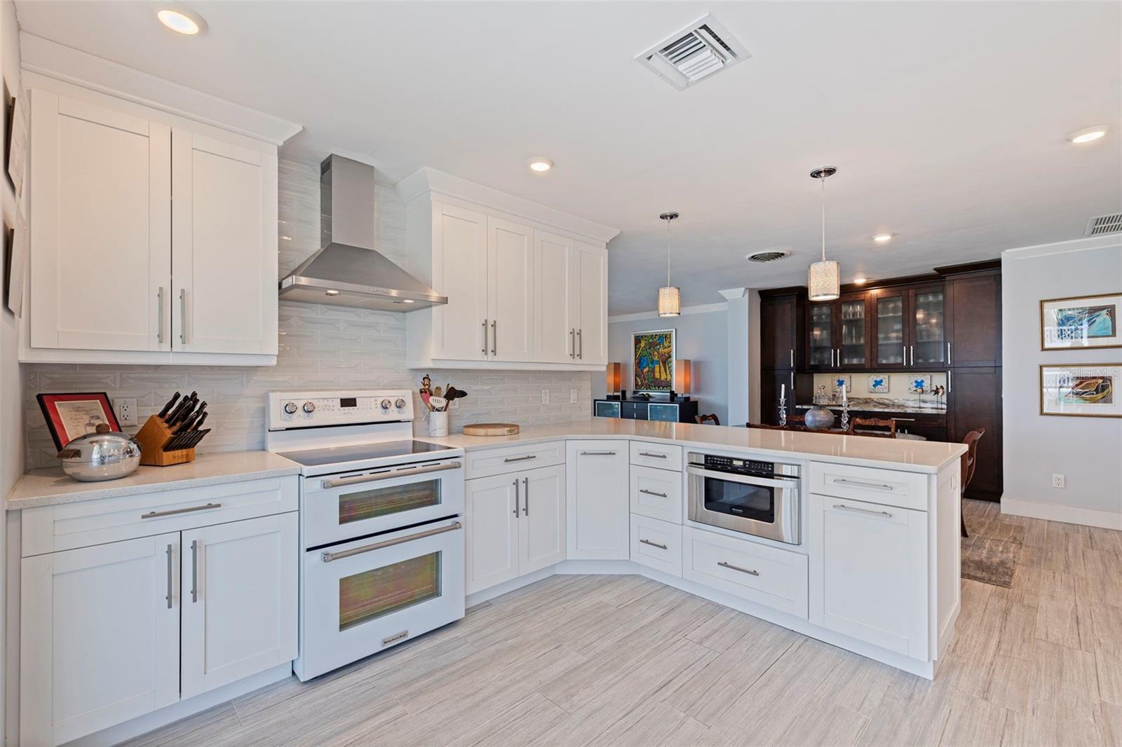 Image 36 of 53 For 1060 Shore Drive Ne 6