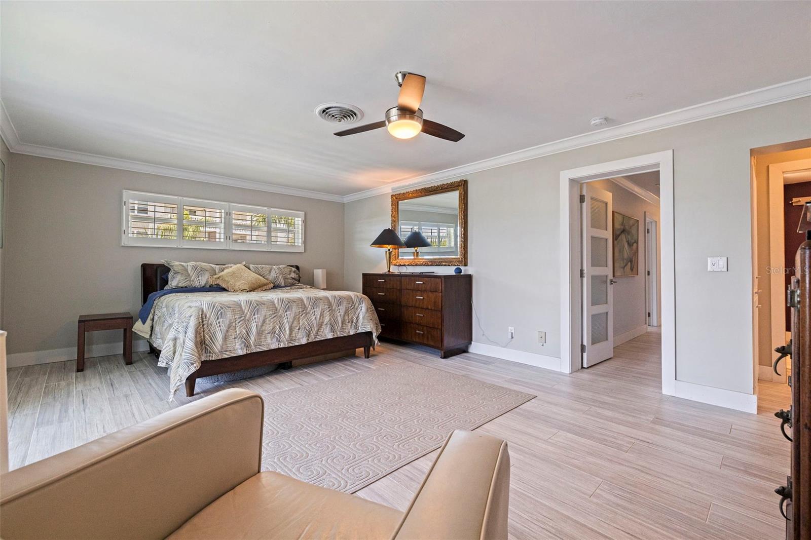Image 40 of 53 For 1060 Shore Drive Ne 6