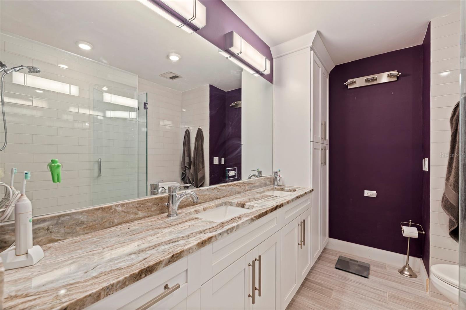 Image 41 of 53 For 1060 Shore Drive Ne 6