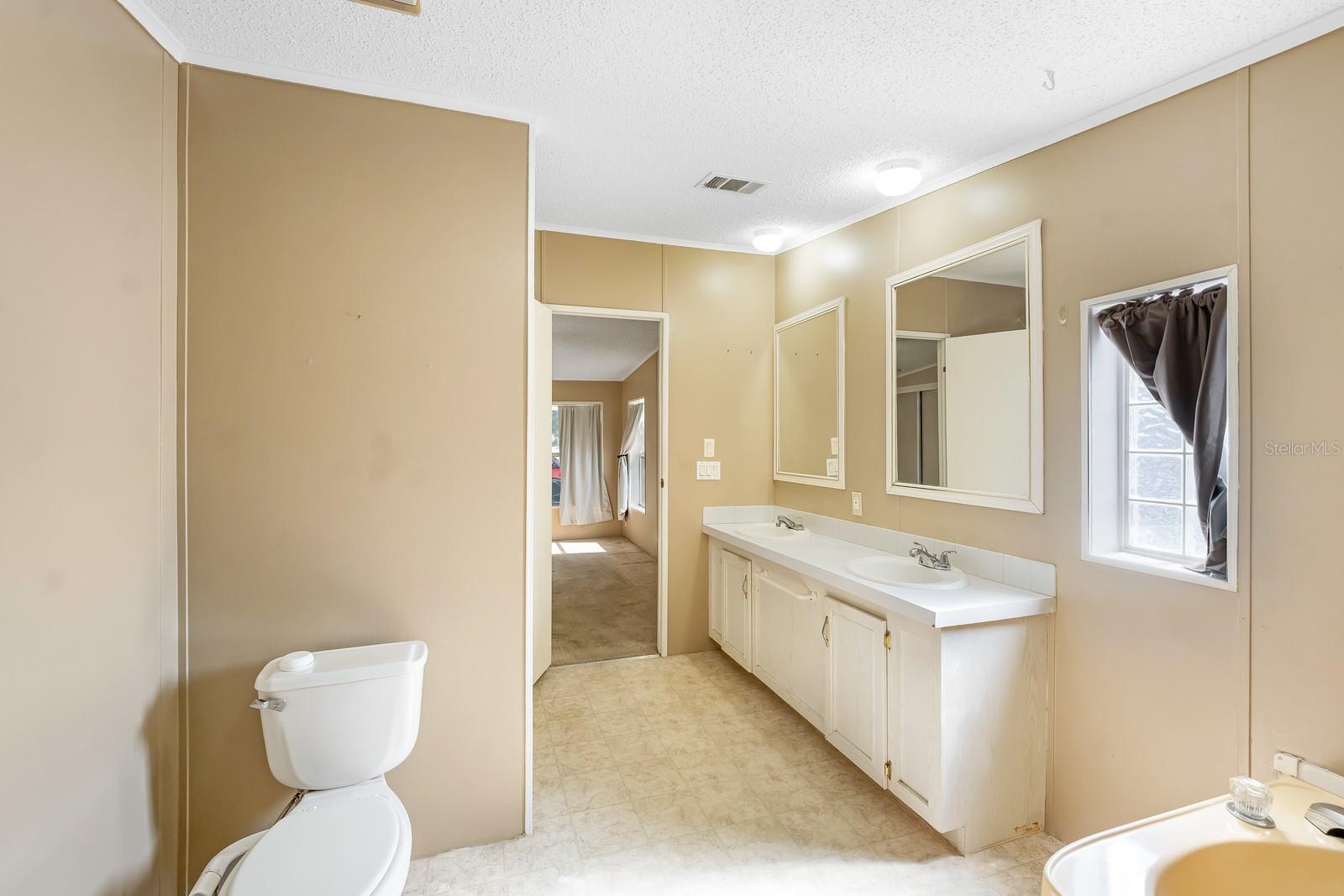 Image 13 of 45 For 8443 Fantasia Park Way
