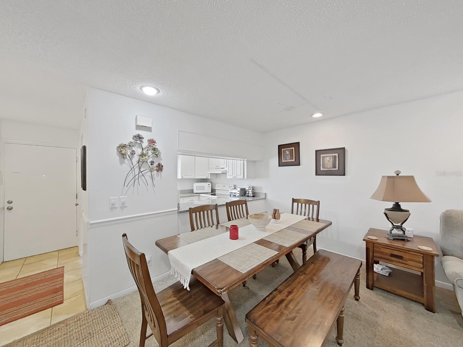 Image 11 of 21 For 215 Valencia Boulevard 213
