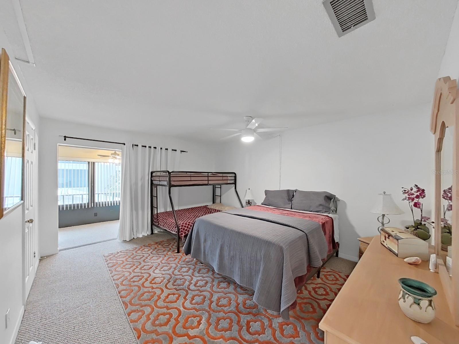 Image 15 of 21 For 215 Valencia Boulevard 213