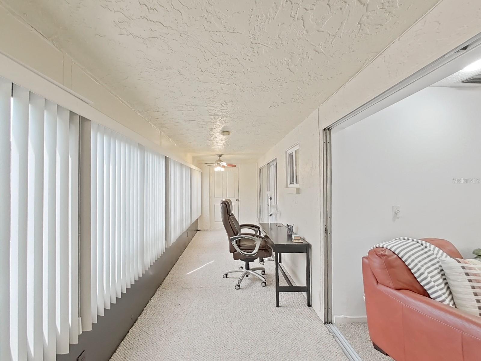 Image 19 of 21 For 215 Valencia Boulevard 213