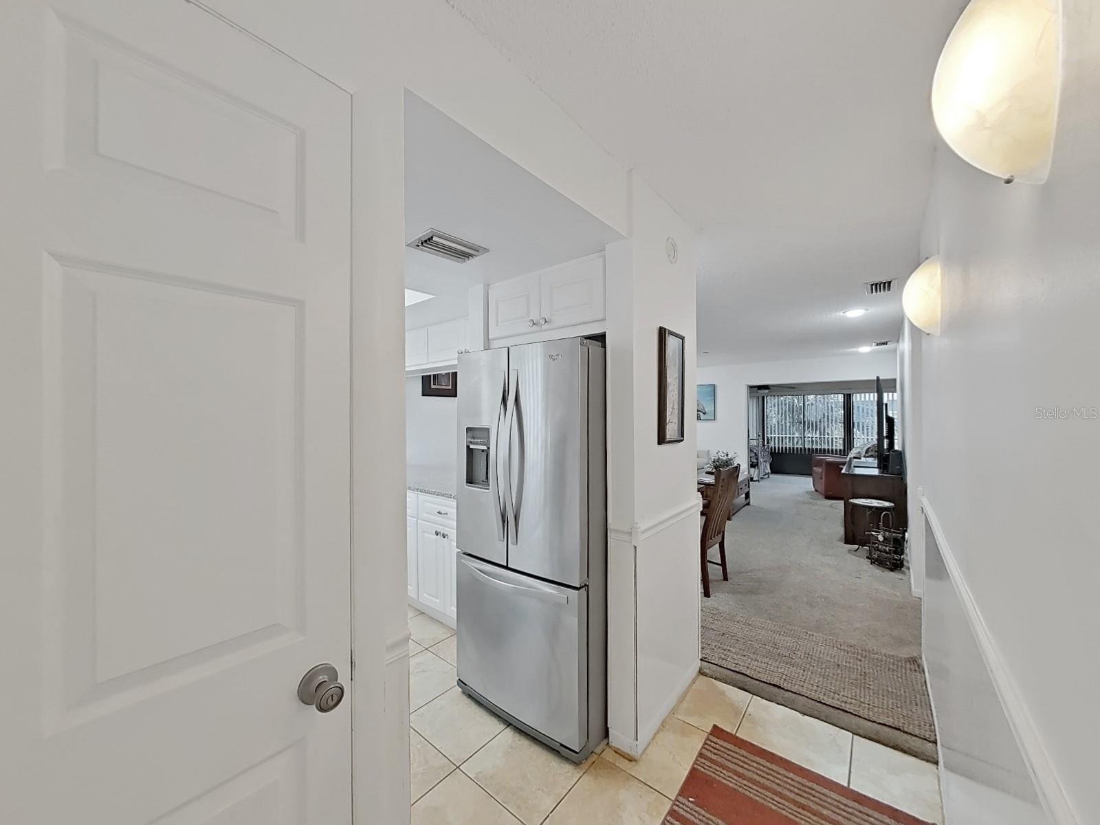 Image 5 of 21 For 215 Valencia Boulevard 213