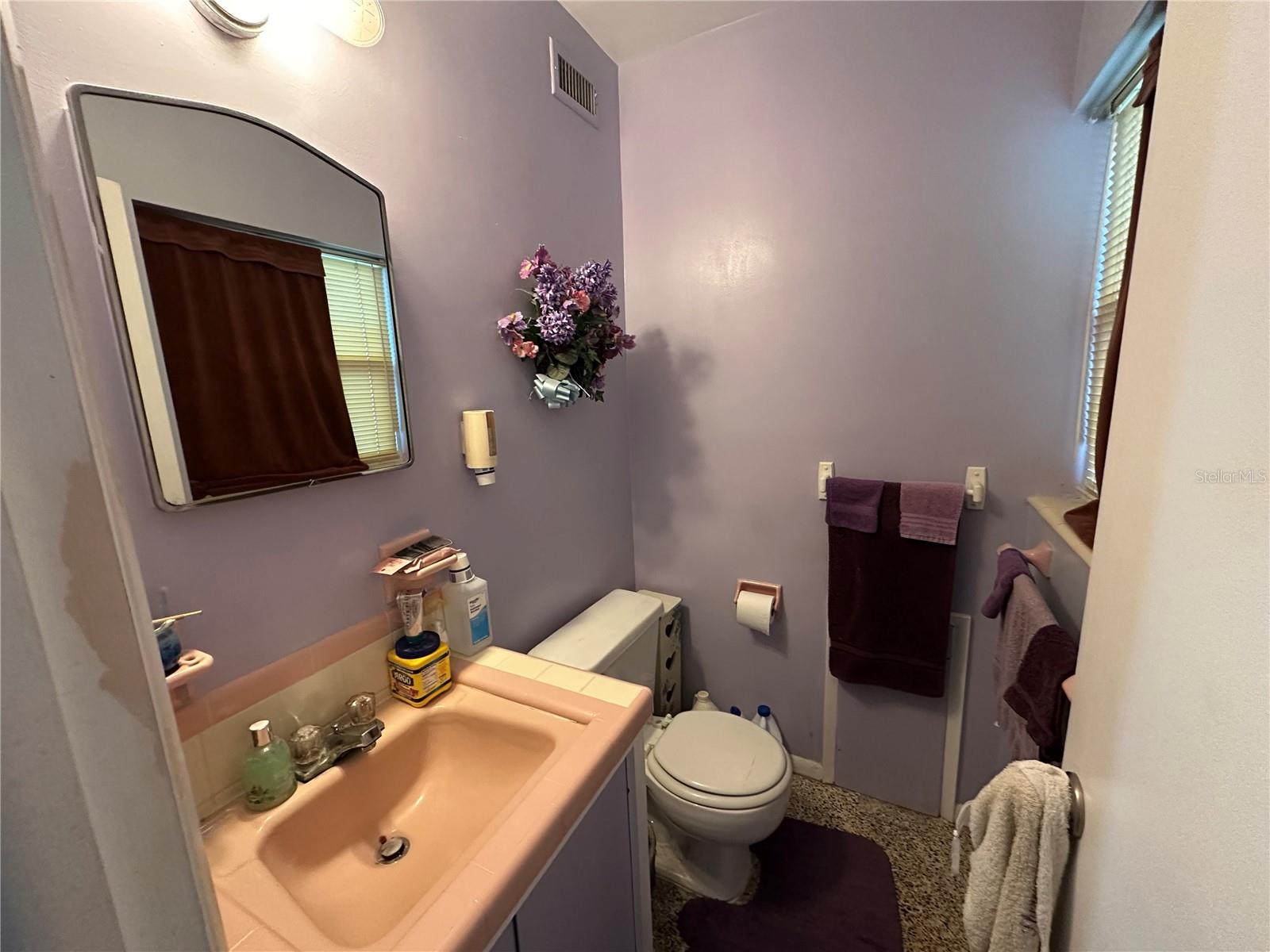 Image 13 of 21 For 1605 Logan Street