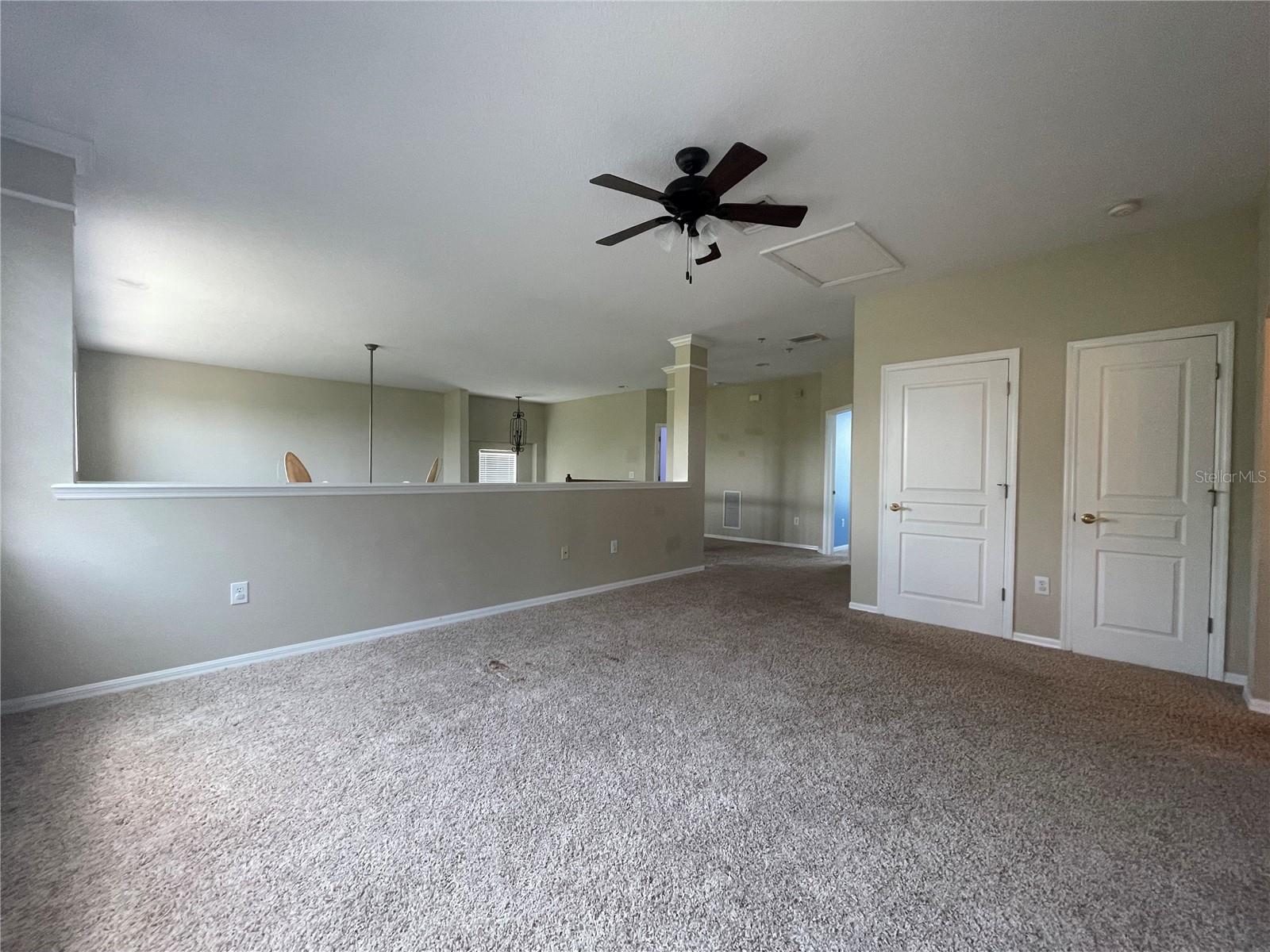 Listing photo id 16 for 405 Islebay Drive