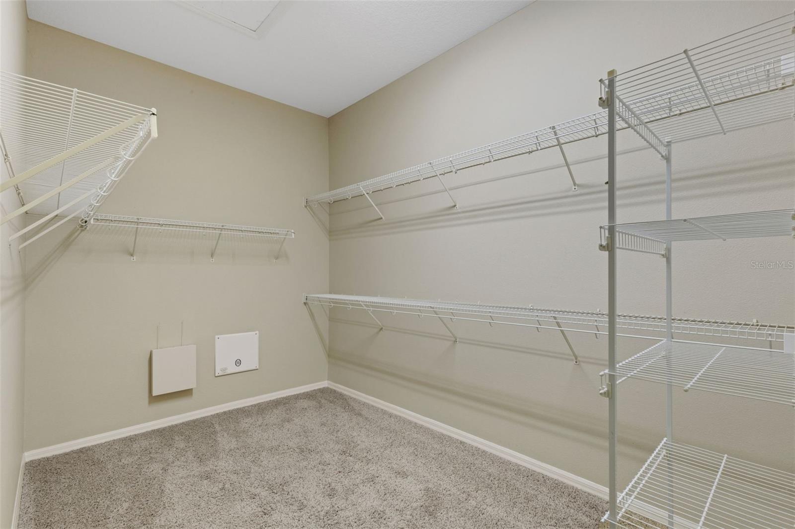 Image 30 of 46 For 405 Islebay Drive
