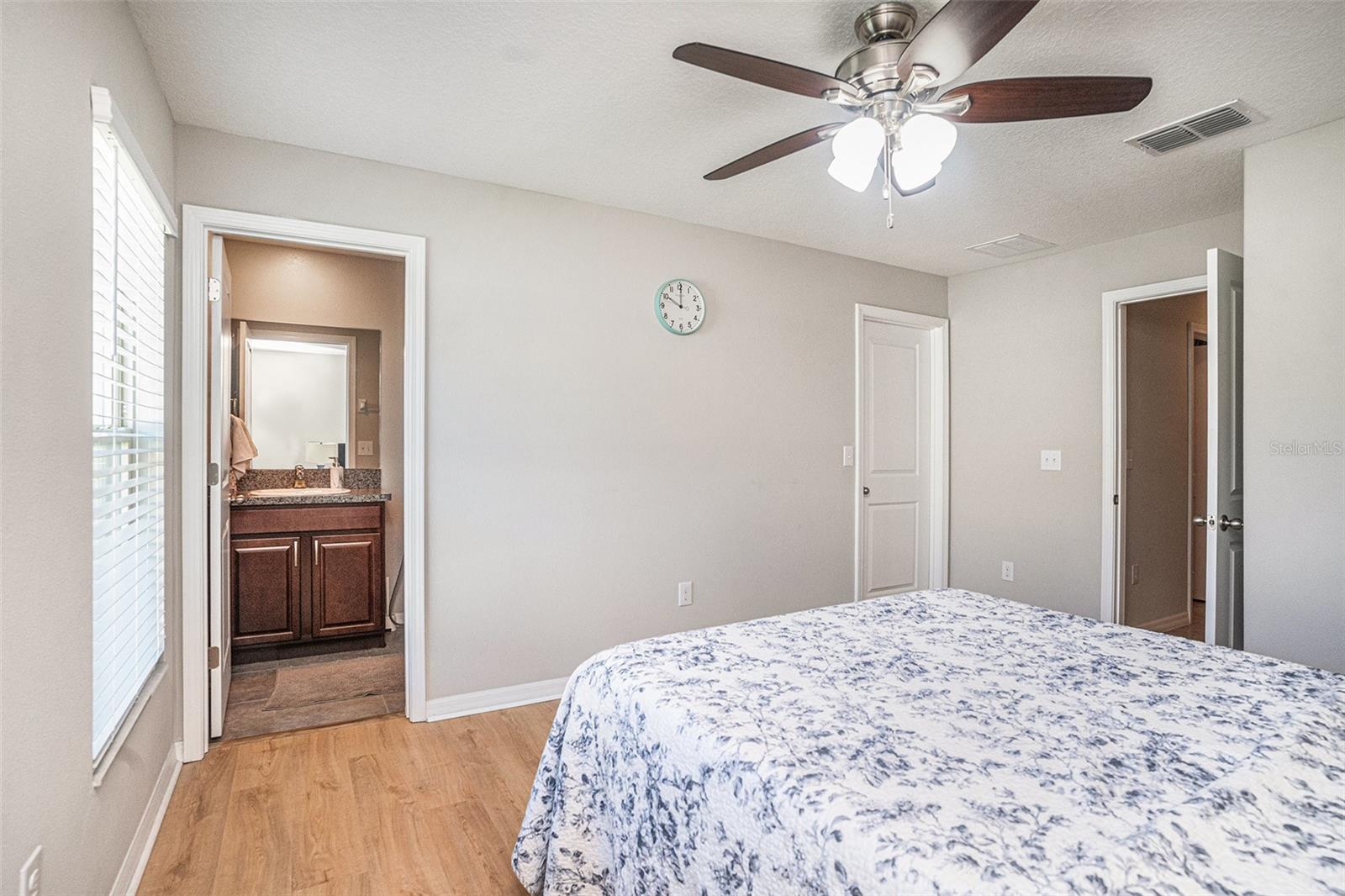 Image 21 of 34 For 10211 Cakebread Lane