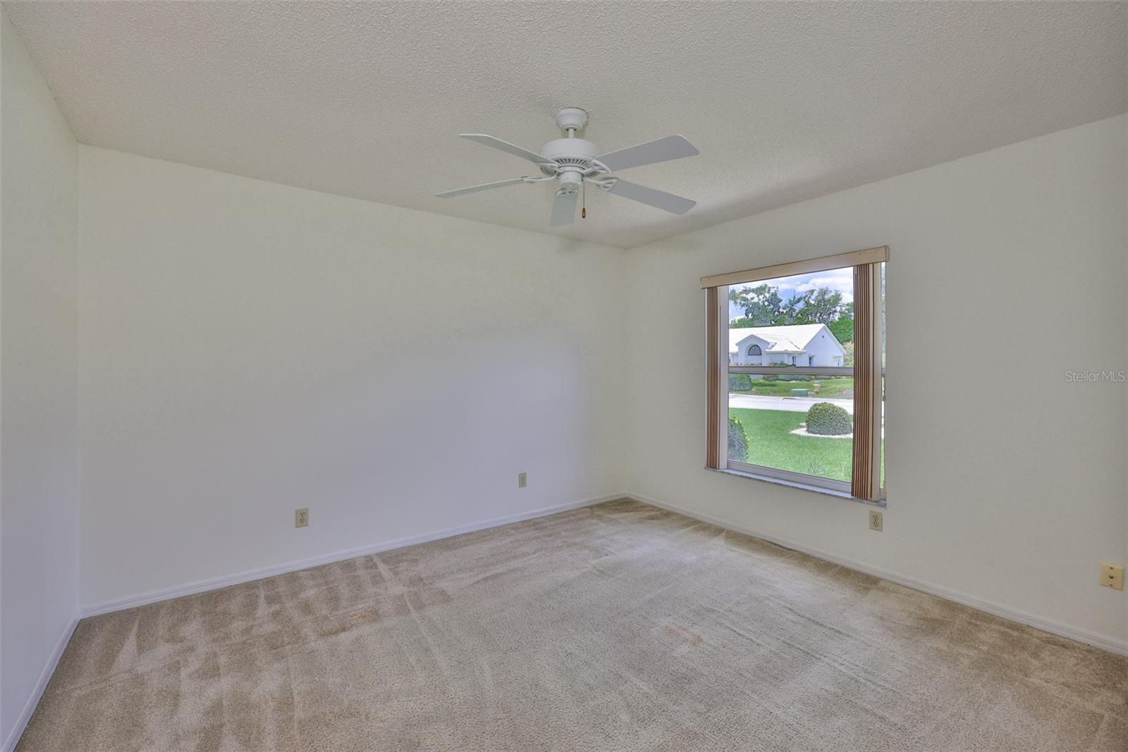 Image 18 of 27 For 602 Deep Lake Lane