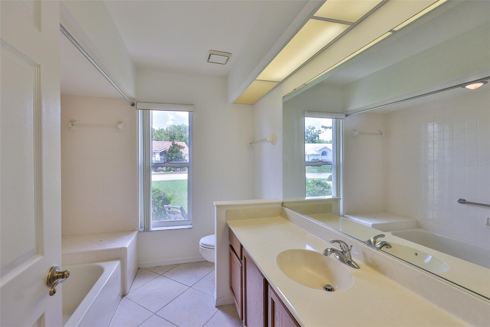 Image 21 of 27 For 602 Deep Lake Lane