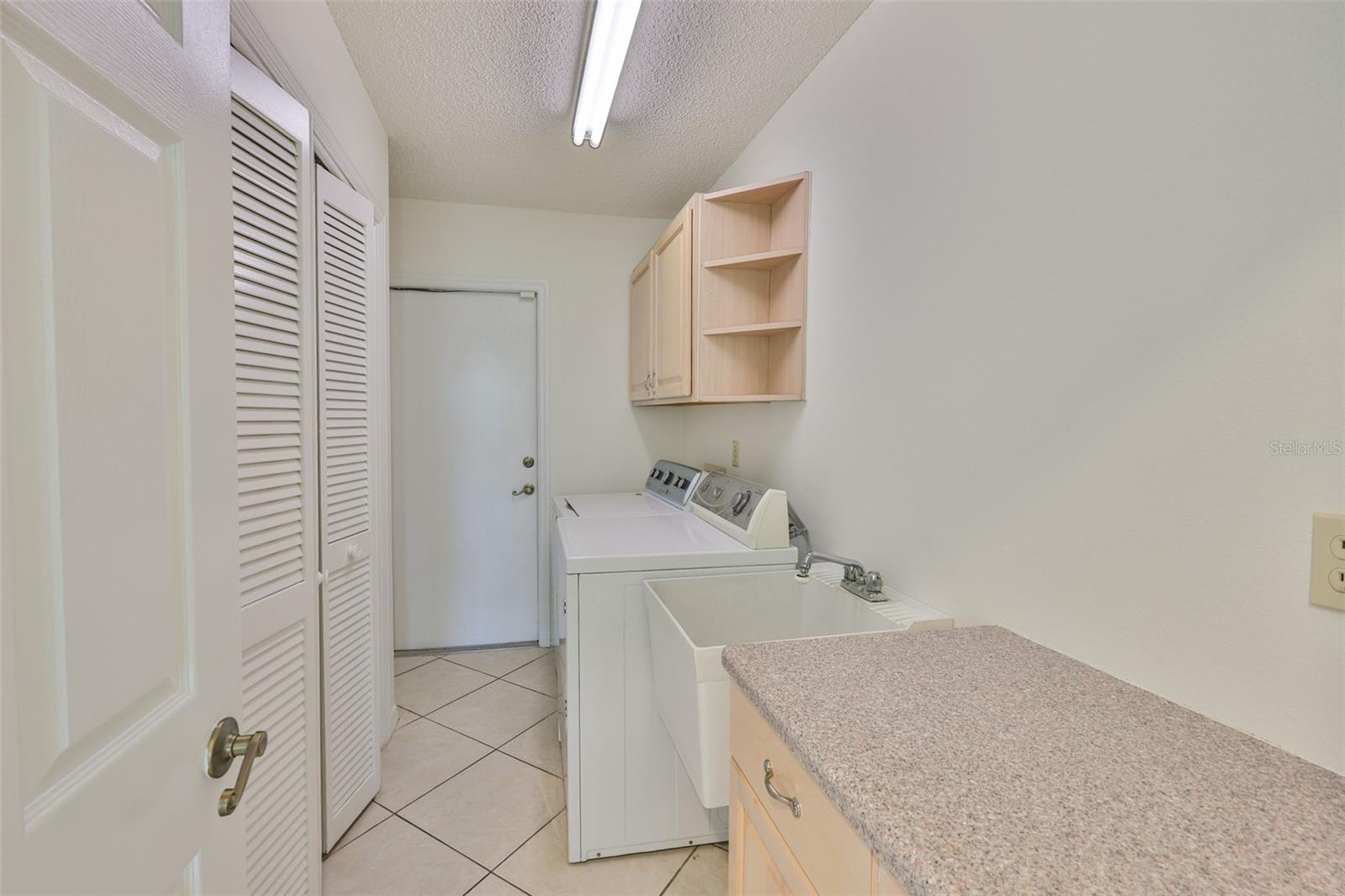 Image 22 of 27 For 602 Deep Lake Lane