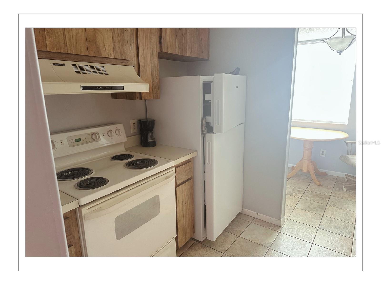 Image 3 of 11 For 5541 Bay Boulevard 310