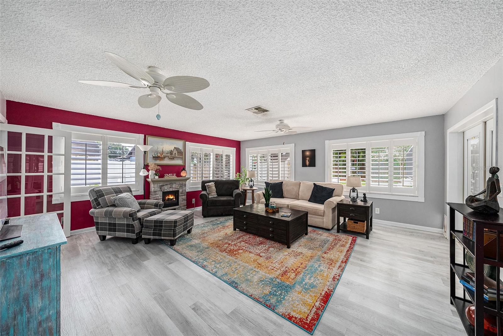 Listing photo id 12 for 19 Harbor Oaks Circle