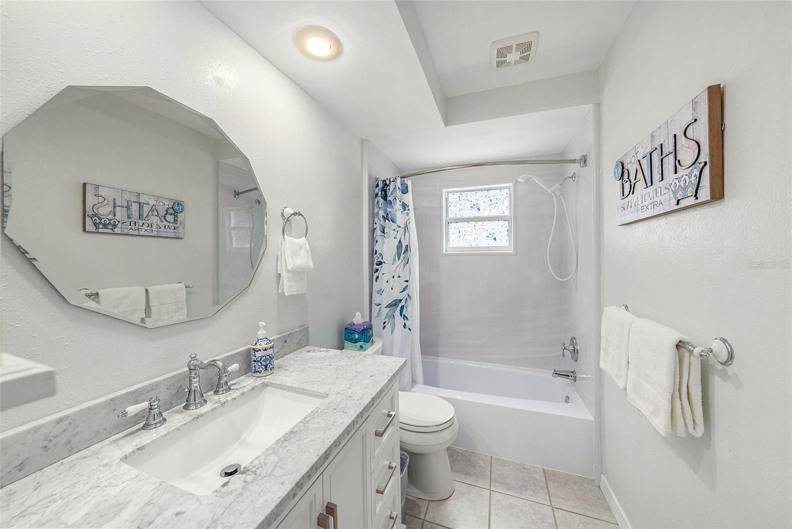 Listing photo id 19 for 19 Harbor Oaks Circle
