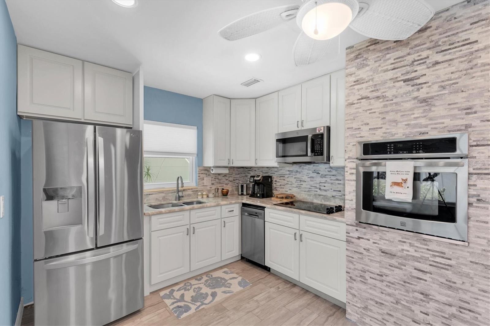 Image 11 of 34 For 4718 24th Avenue S