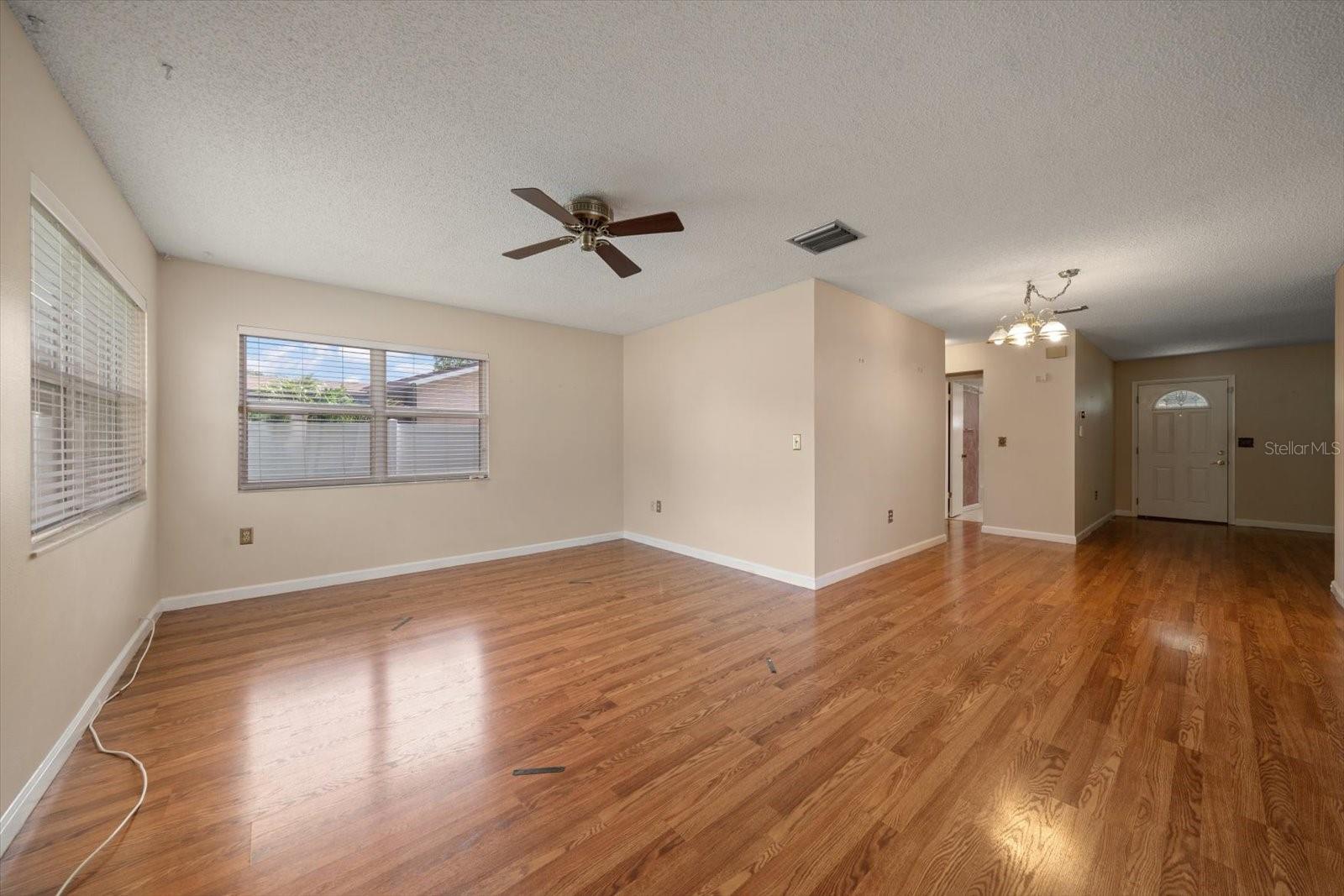 Image 11 of 37 For 6530 68th Street N