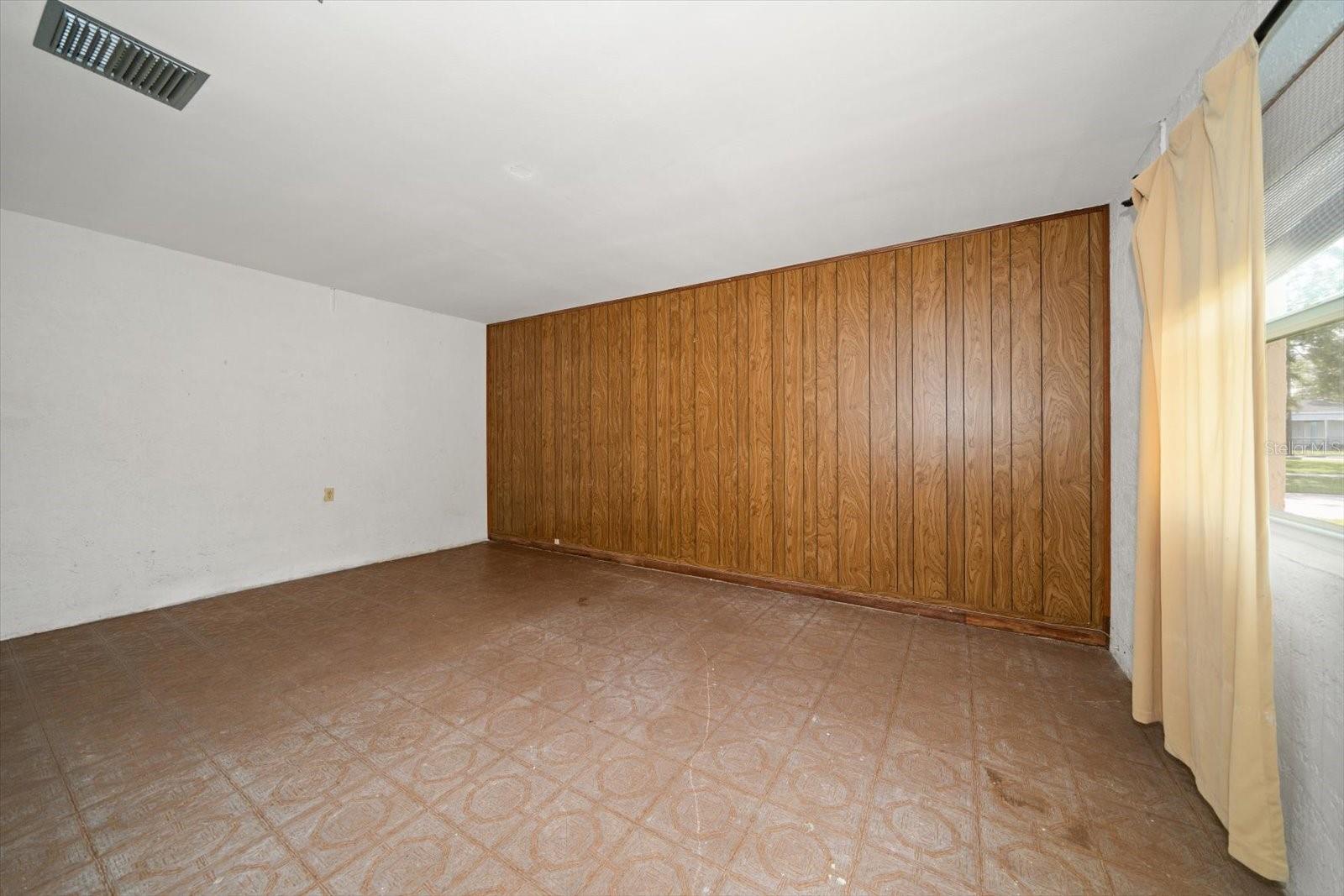 Image 28 of 37 For 6530 68th Street N