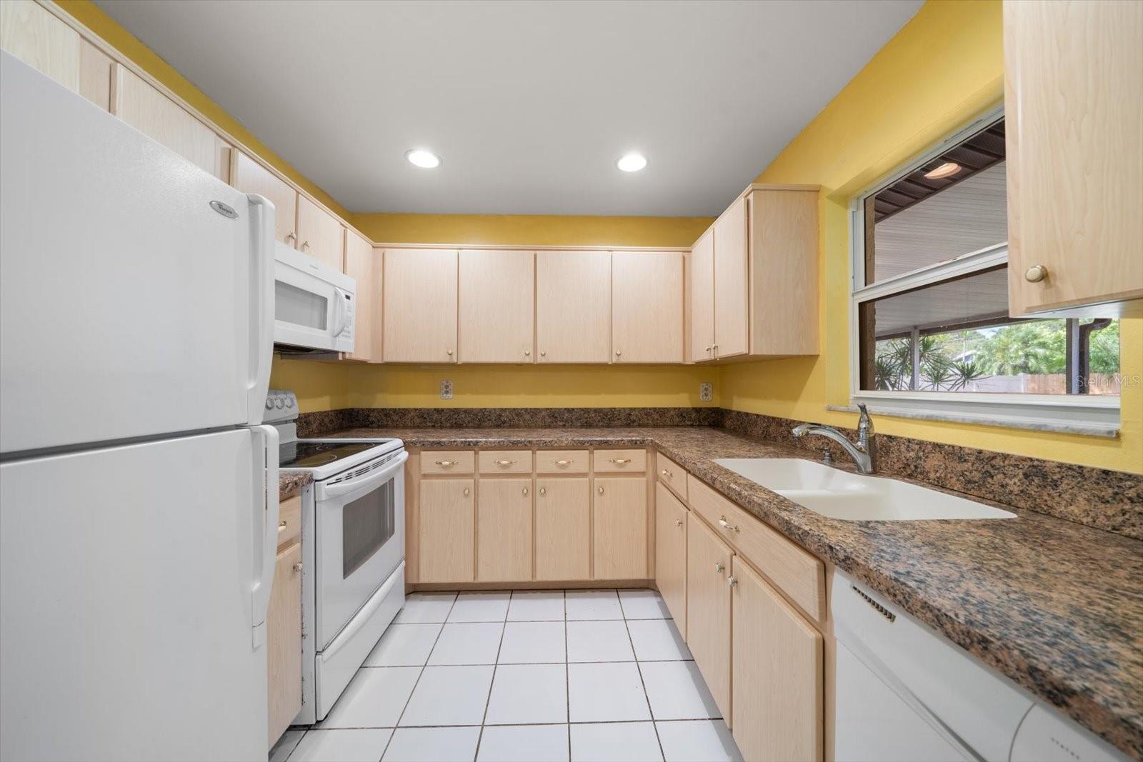 Image 7 of 37 For 6530 68th Street N